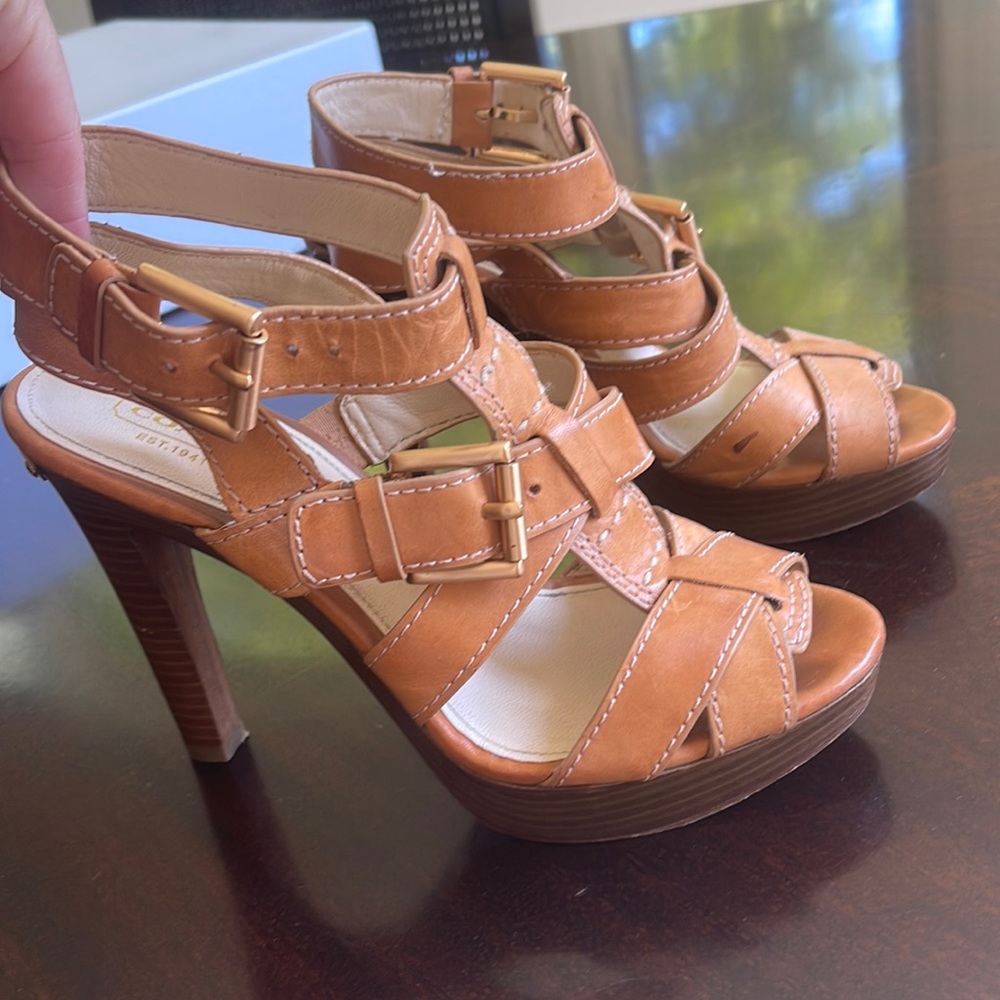 Coach, Stephanie heels